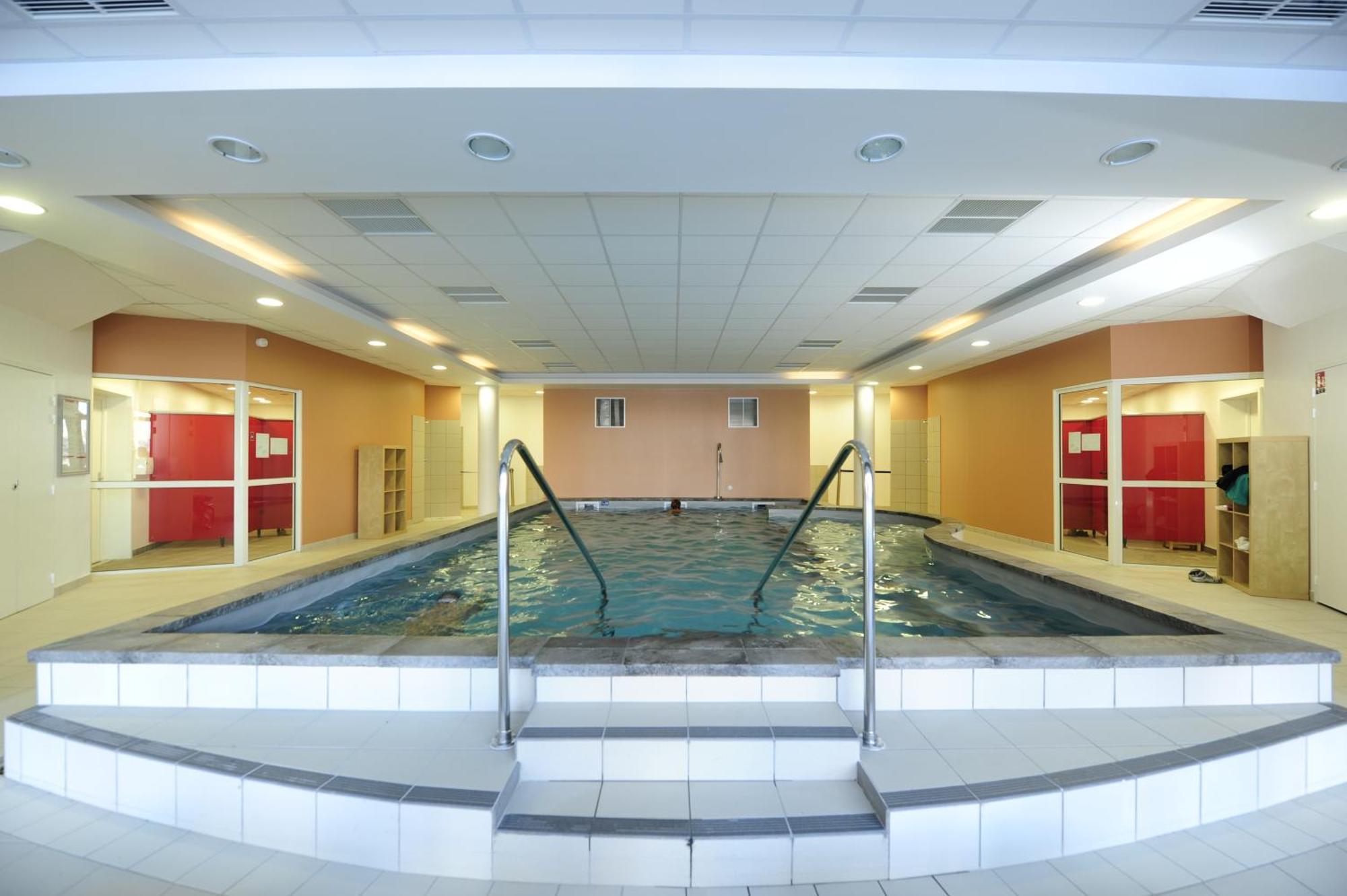 Castor & Pollux Aparthotel Ризул Екстериор снимка