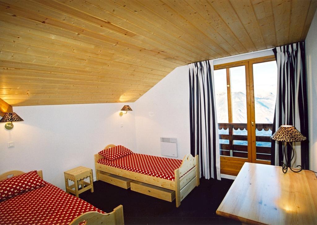 Castor & Pollux Aparthotel Ризул Стая снимка