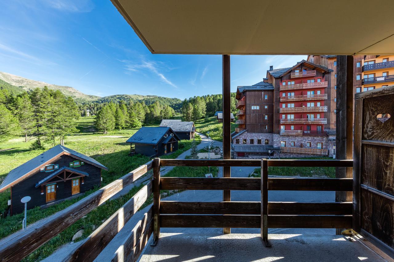 Castor & Pollux Aparthotel Ризул Екстериор снимка